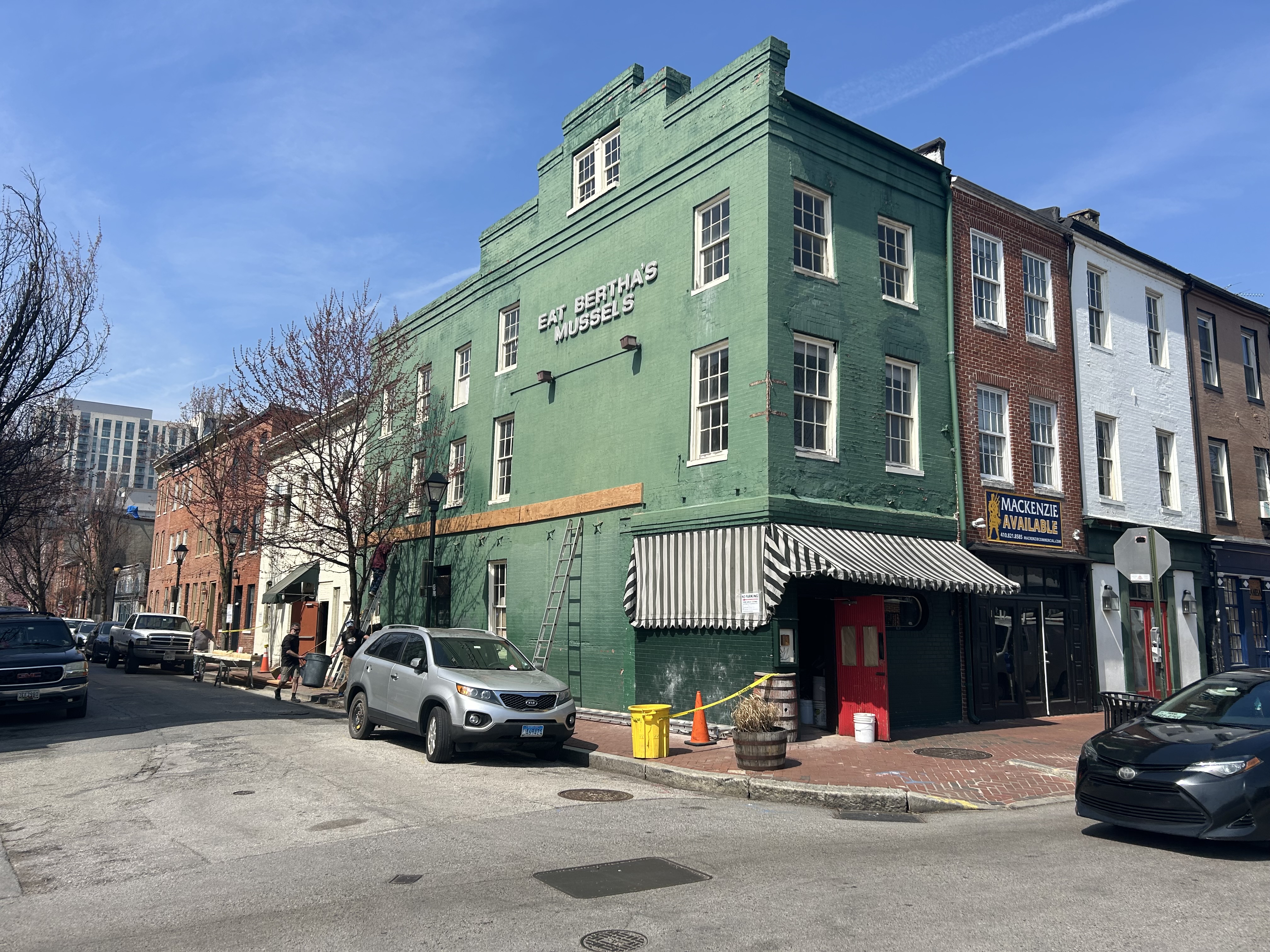 Landmark building in Fell's Point condemned