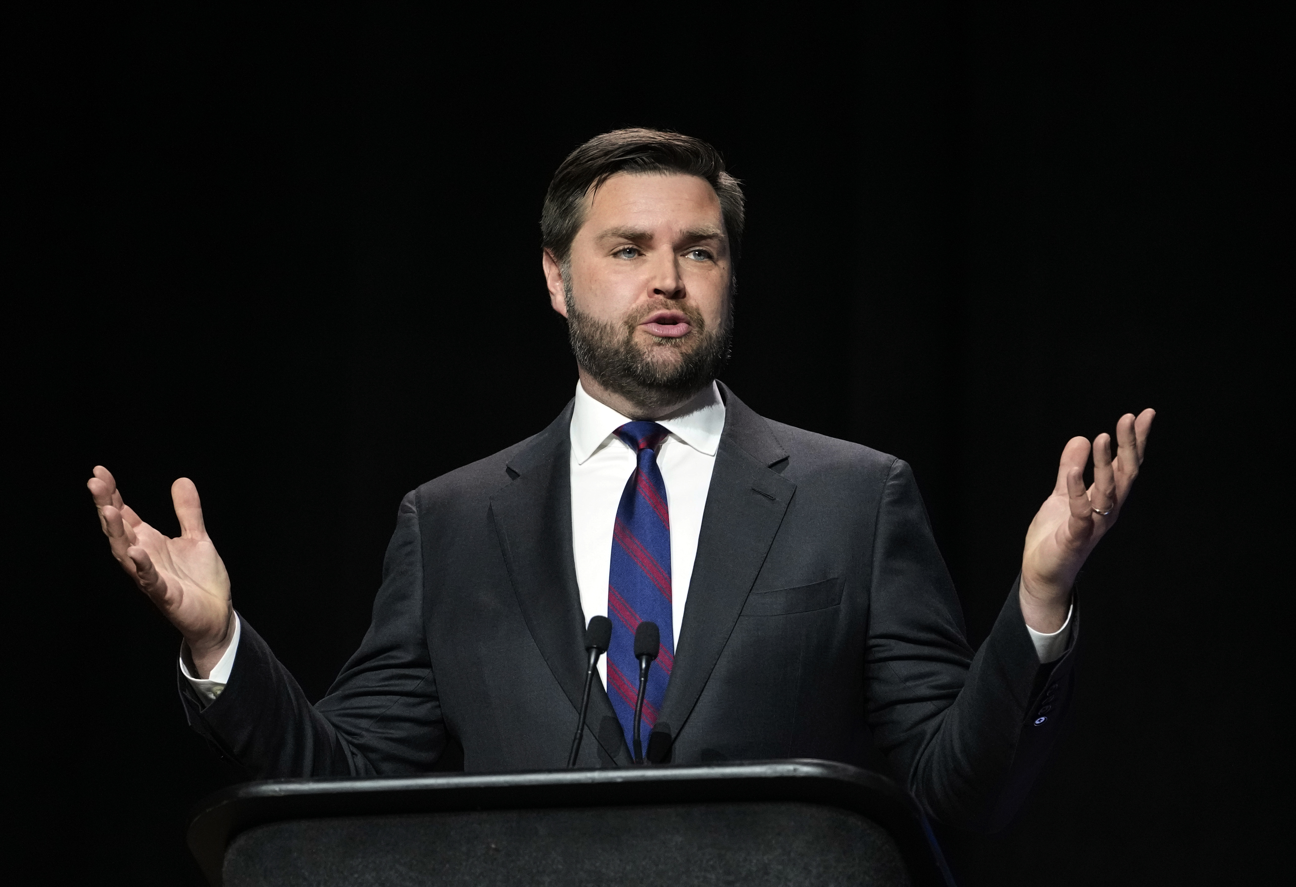 J.D. Vance denies supporting abusive marriages after viral comments - Vimarsana News