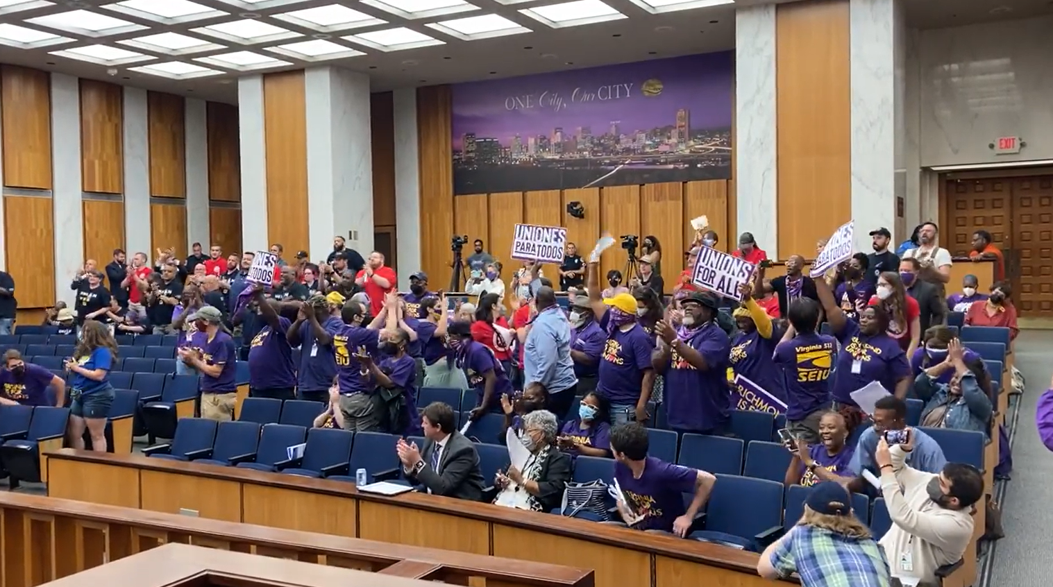 In historic vote, Richmond City Council unanimously votes to allow employees to unionize, negotiate contracts