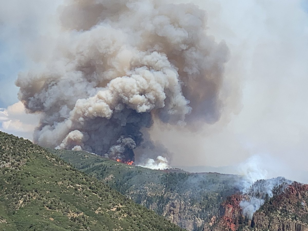 Fire shuts down I-70 in Glenwood Canyon in western Colorado