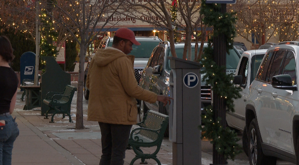 "We saw a huge influx" free parking brings shoppers to Manitou Springs
