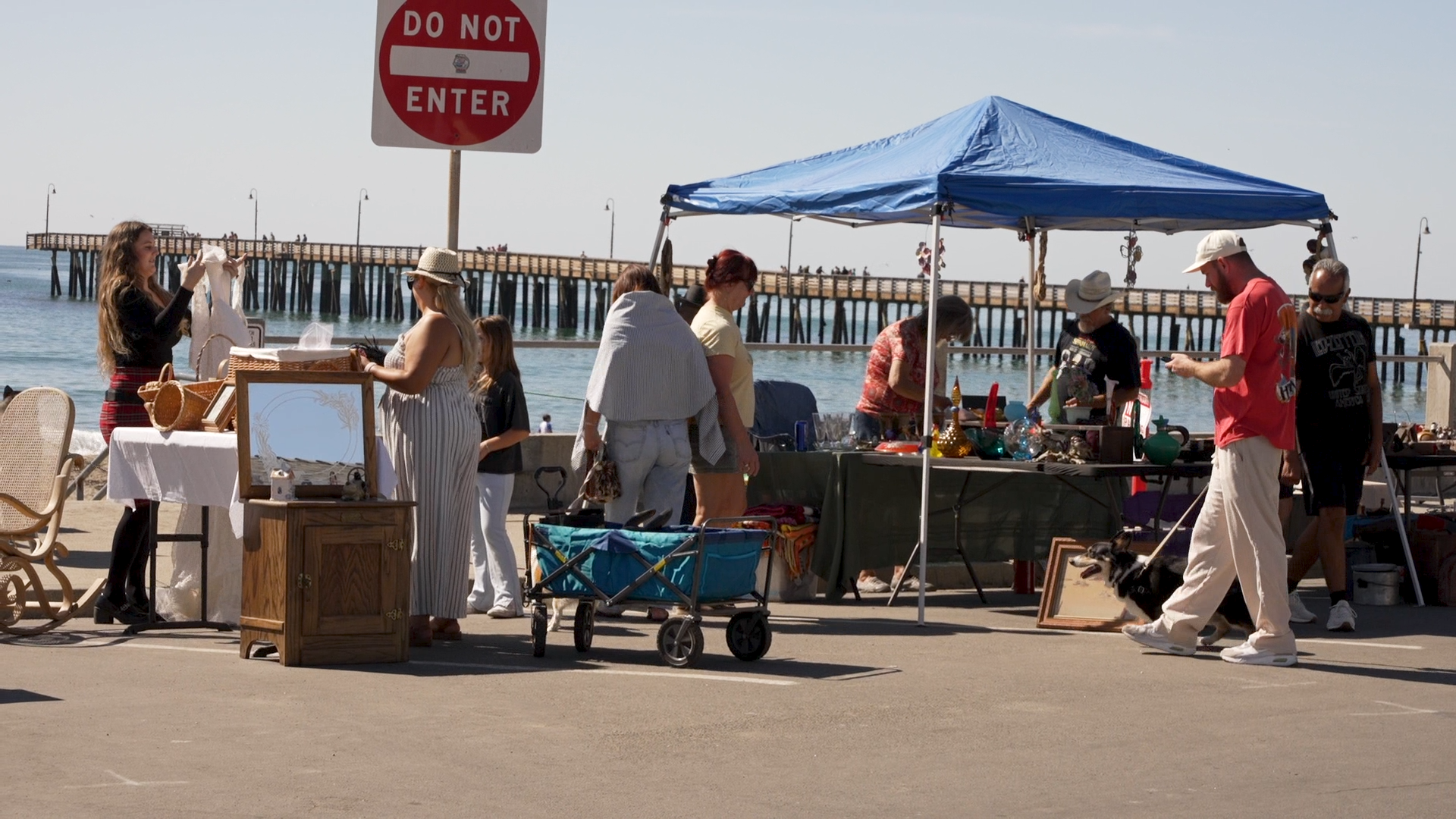 ANTIQUE STREET FAIRE SVO.00_00_09_36.Still001.png