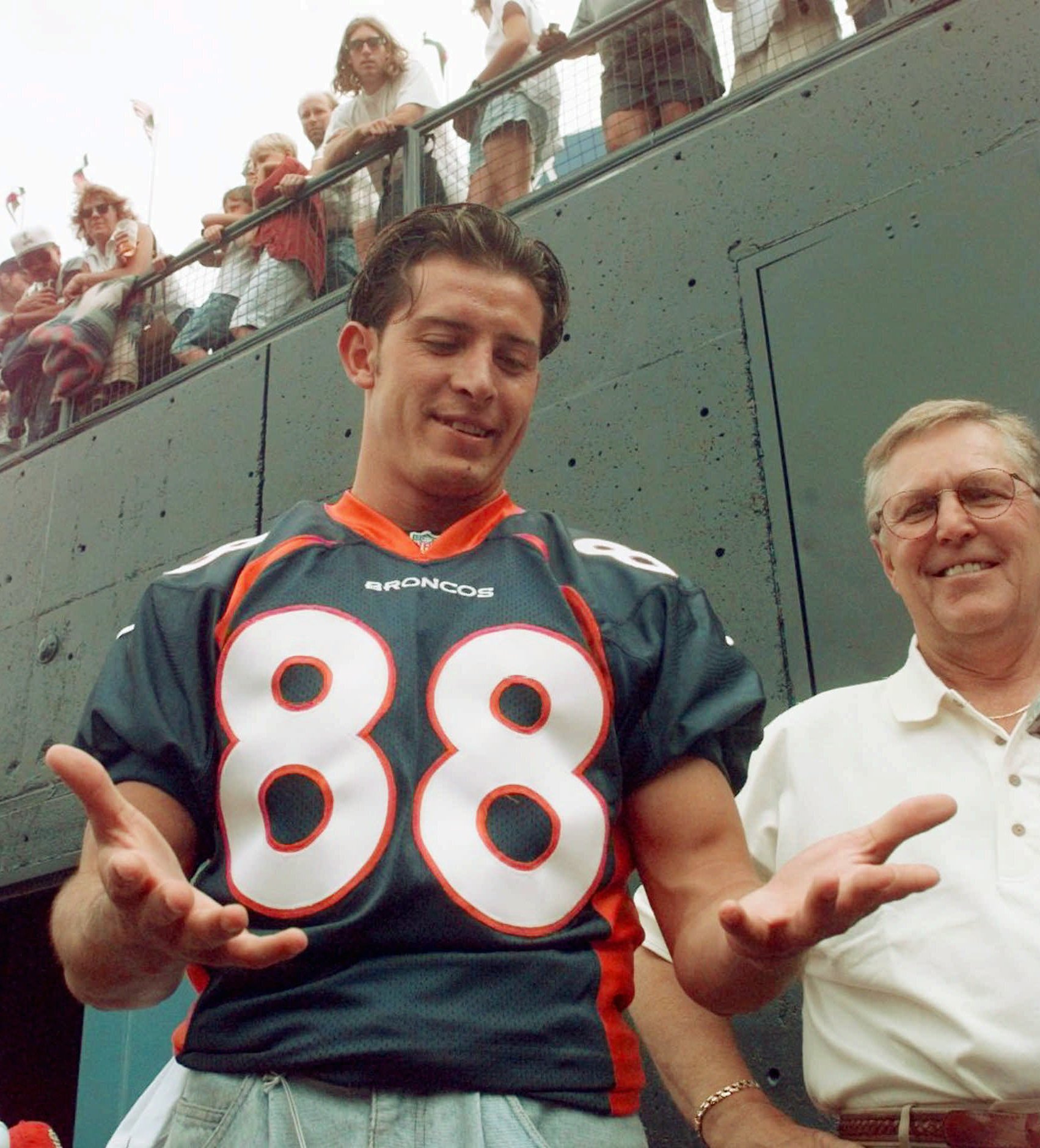Former Broncos Executive John Beake Dies at 87