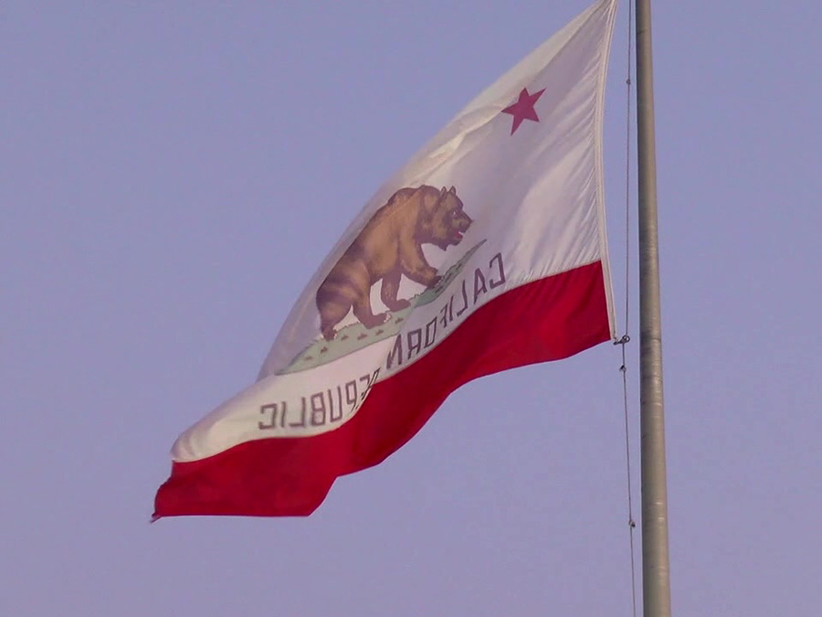 california_flag_windy.jpg
