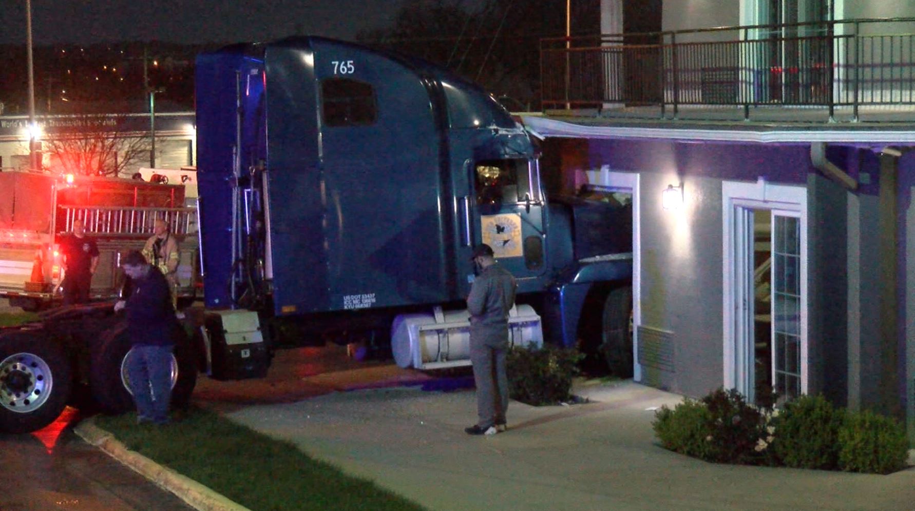 Semi Crash 60th and L Street