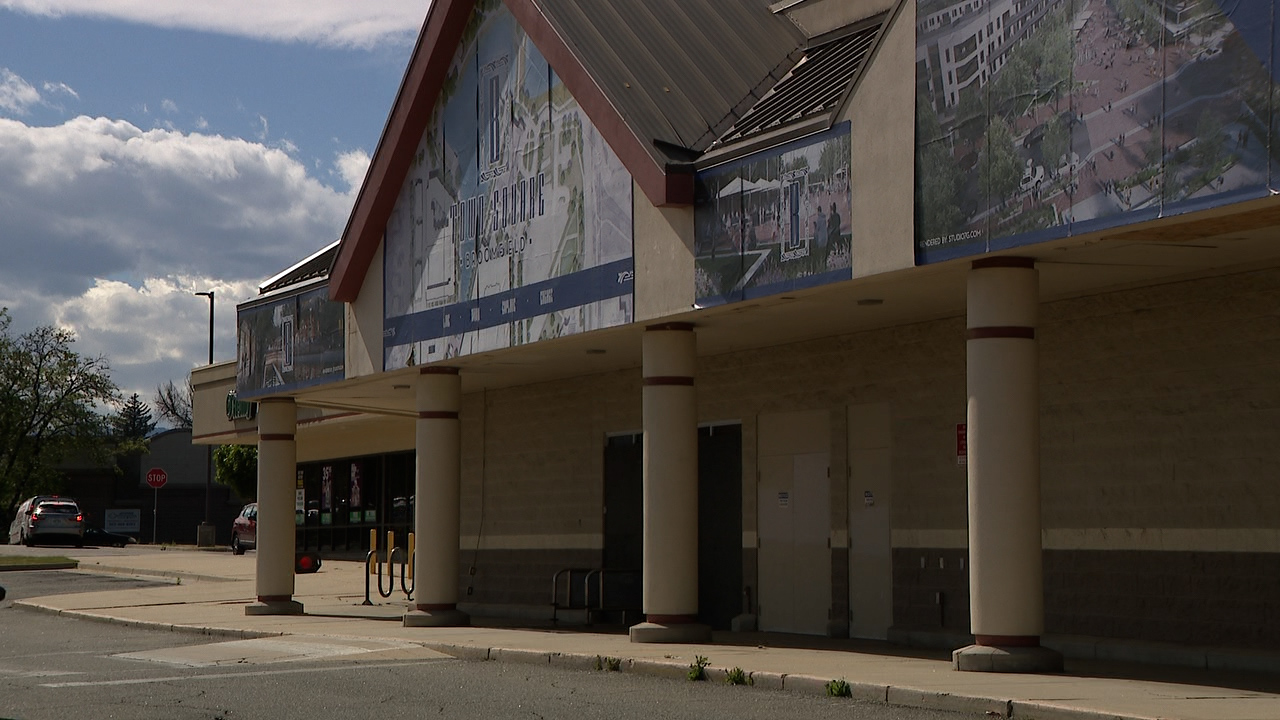 BROOMFIELD TOWN SQUARE.jpg