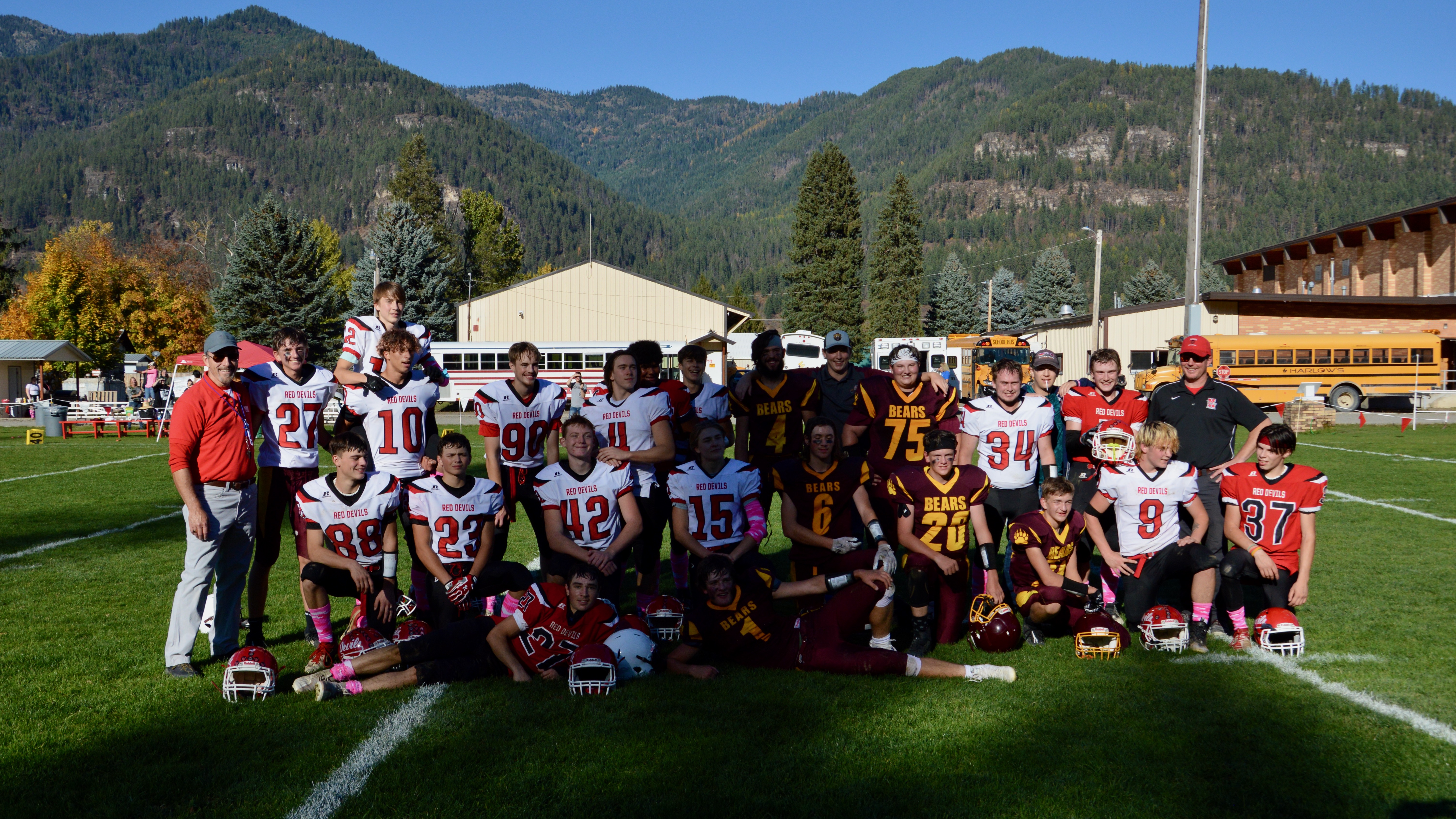 Noxon and Lima football teams