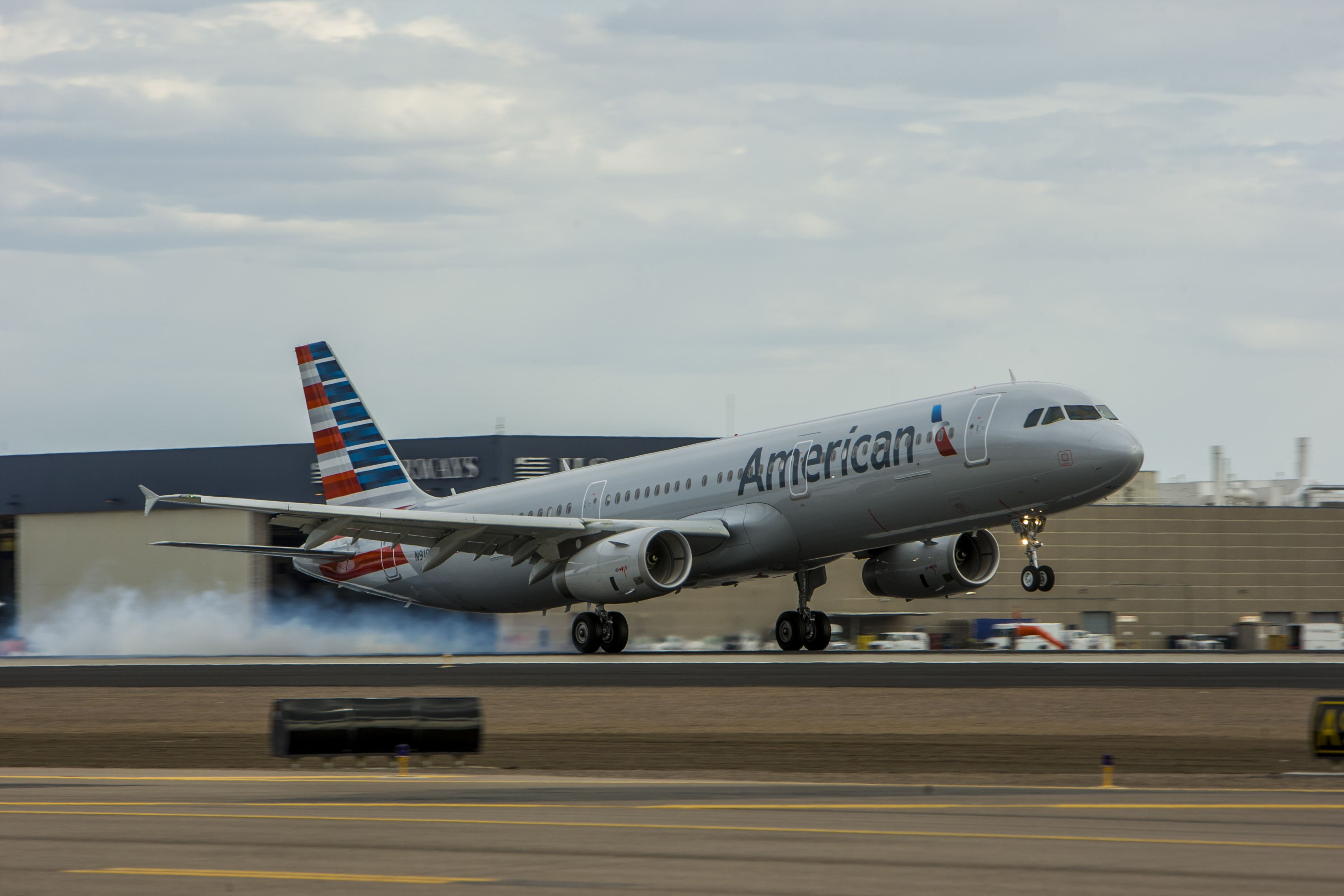 american-airlines.jpg