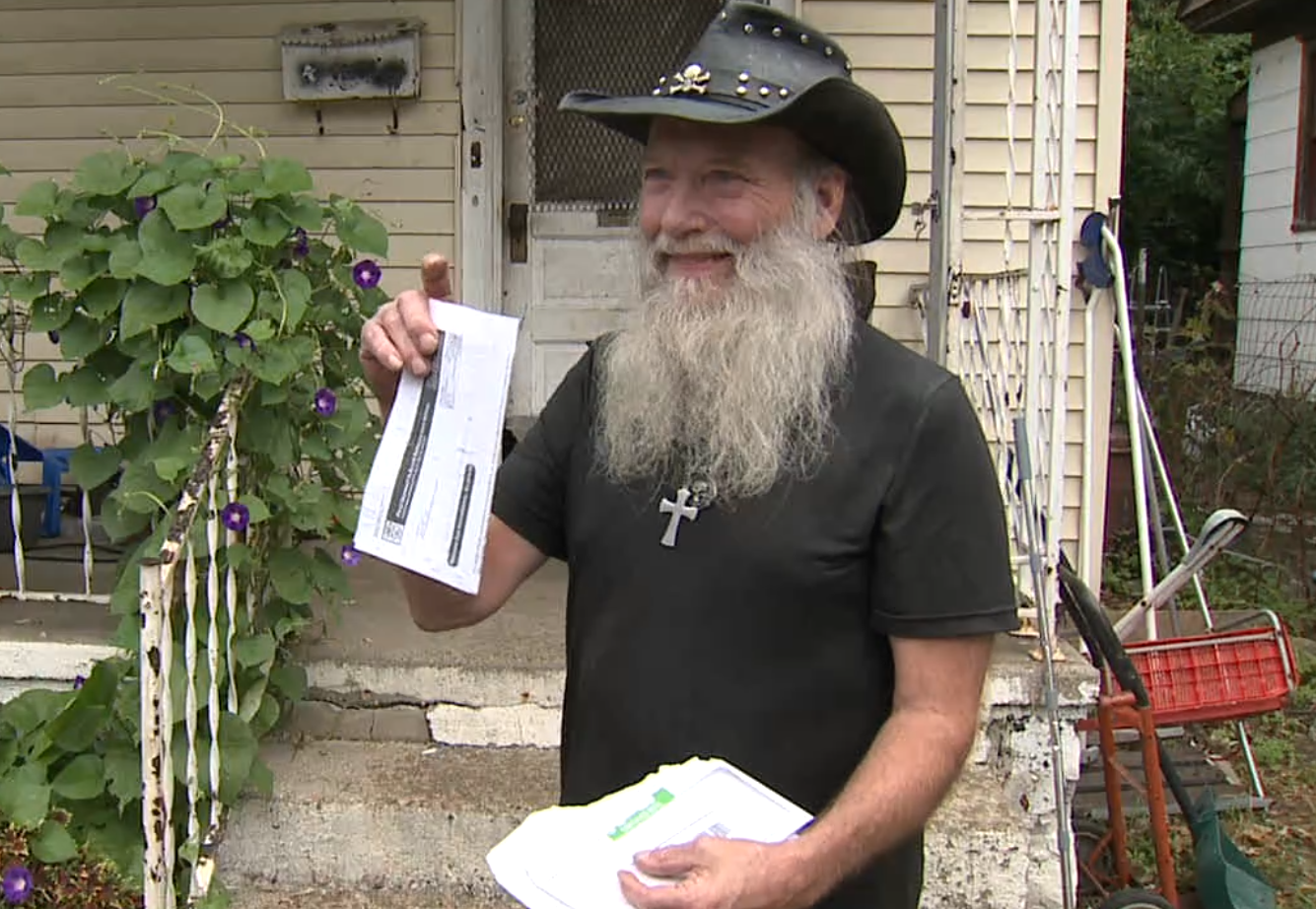 'It'll make me homeless': Battle Creek man warns of fake letters from Michigan Department of Labor 