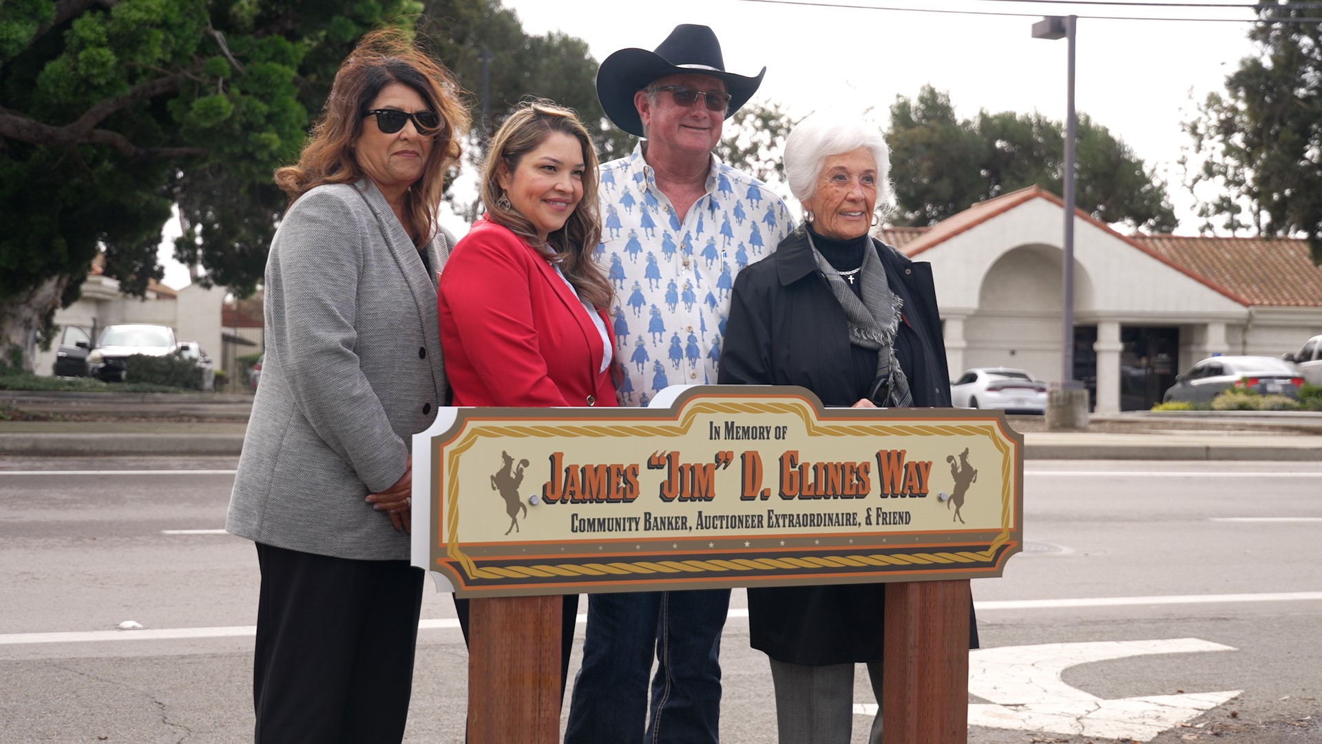 jim glines sign dedication.jpg