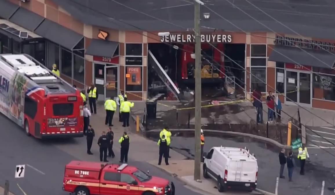Chopper footage shows aftermath of Metro bus crash into Wheaton jewelry store