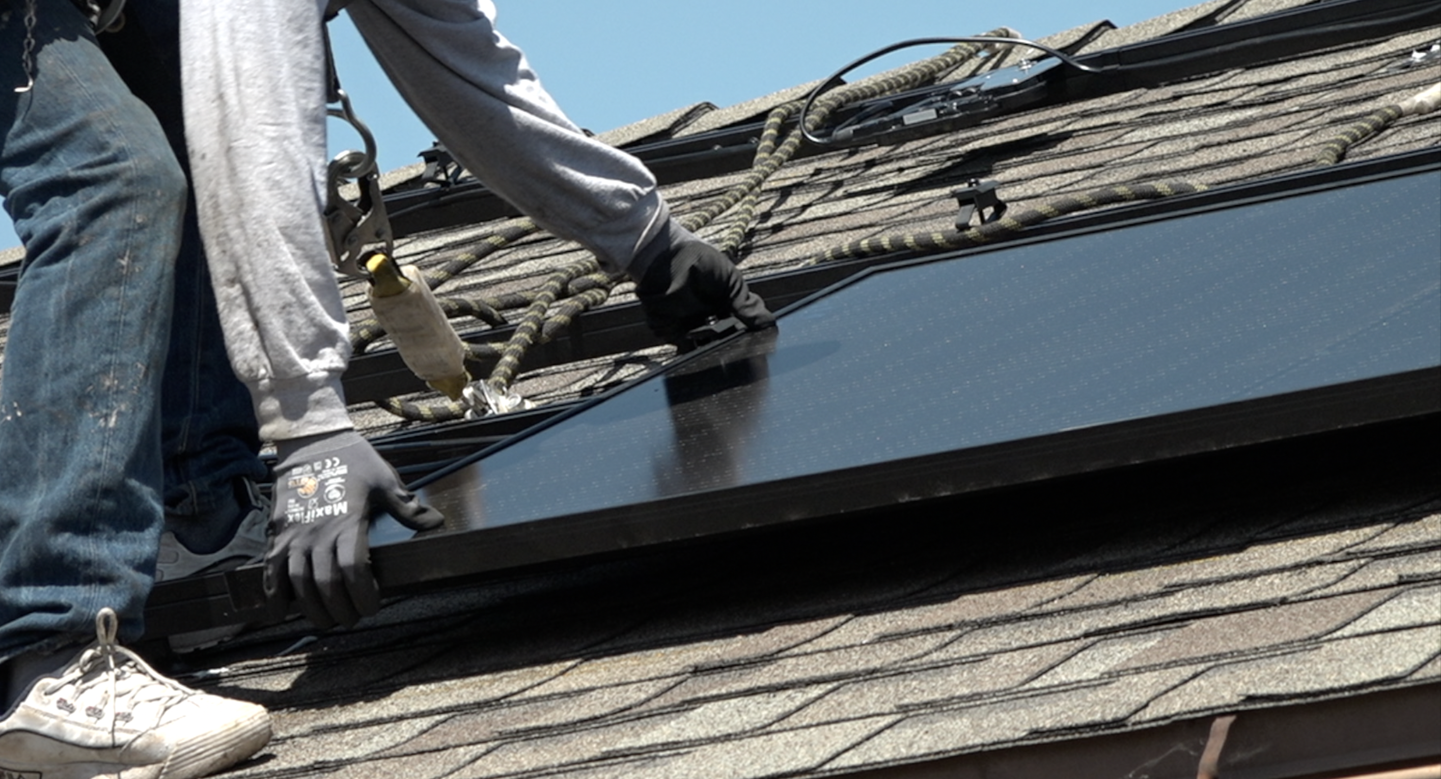 Solar companies rush to fill orders before state incentive changes