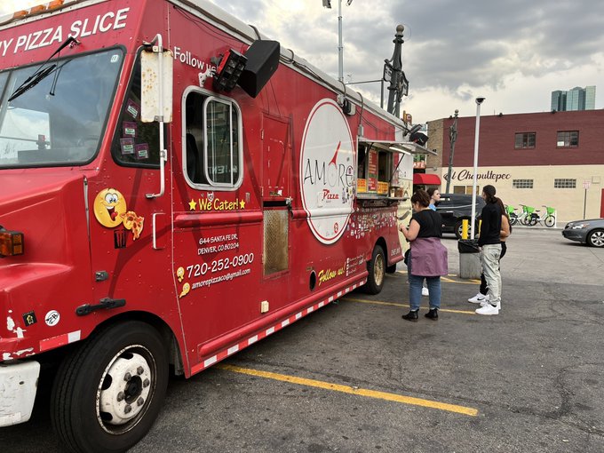 Amore Pizza food truck