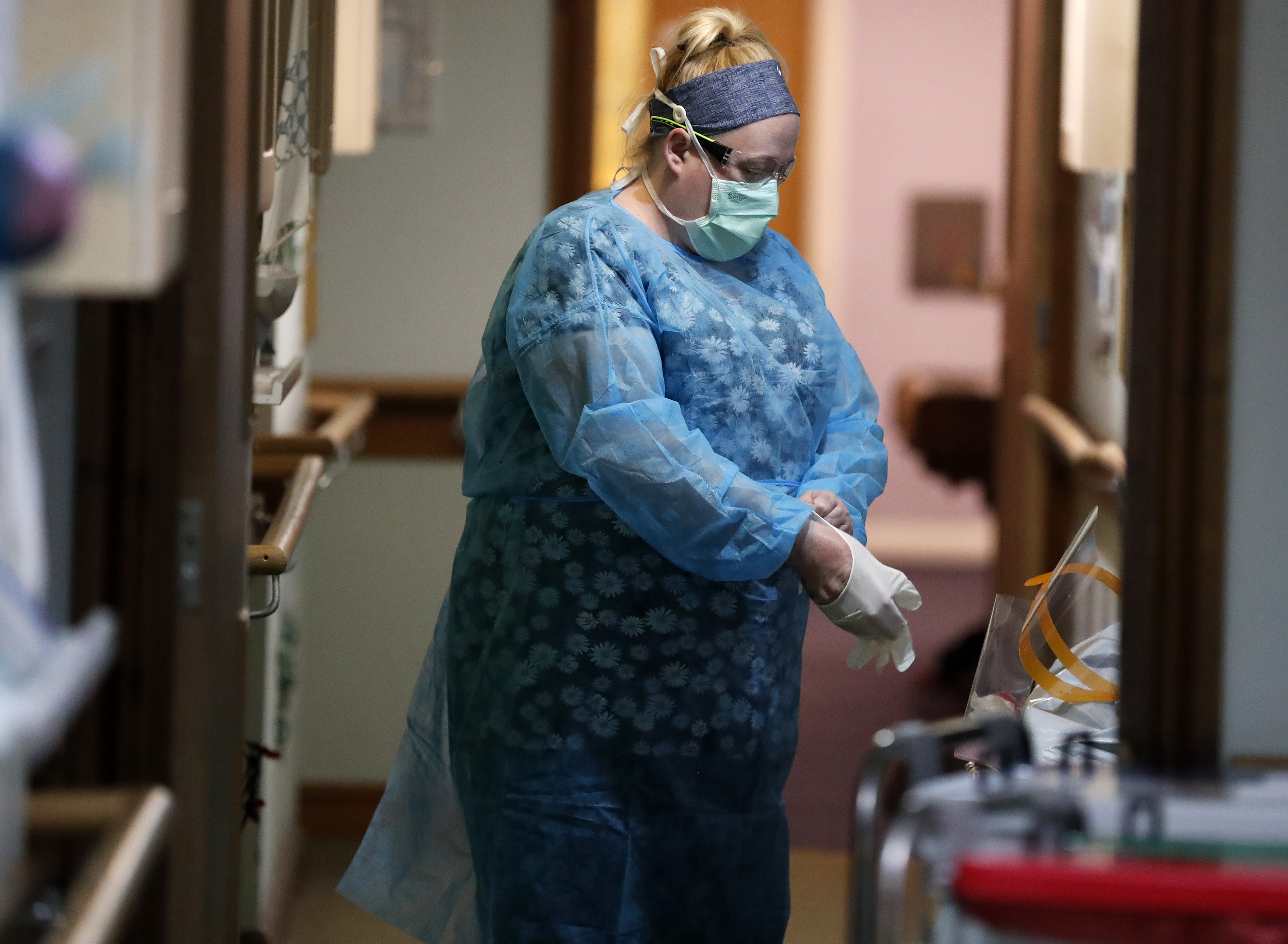 Striking Philly nurses to be locked out