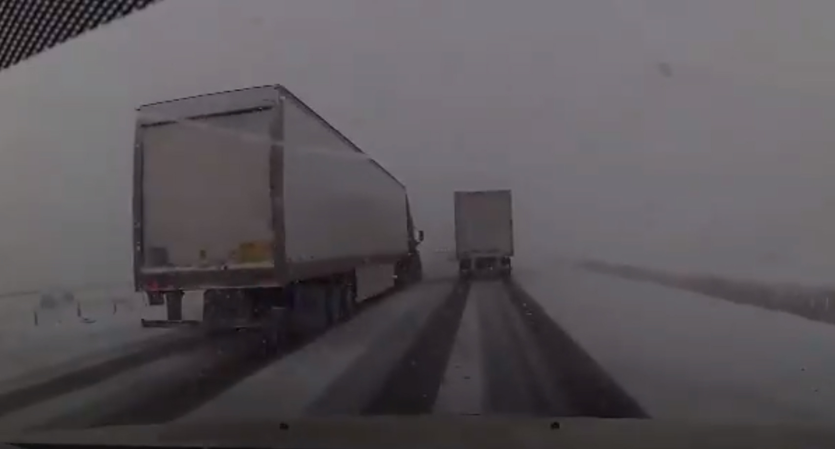 File photo: Snow on Utah roadways