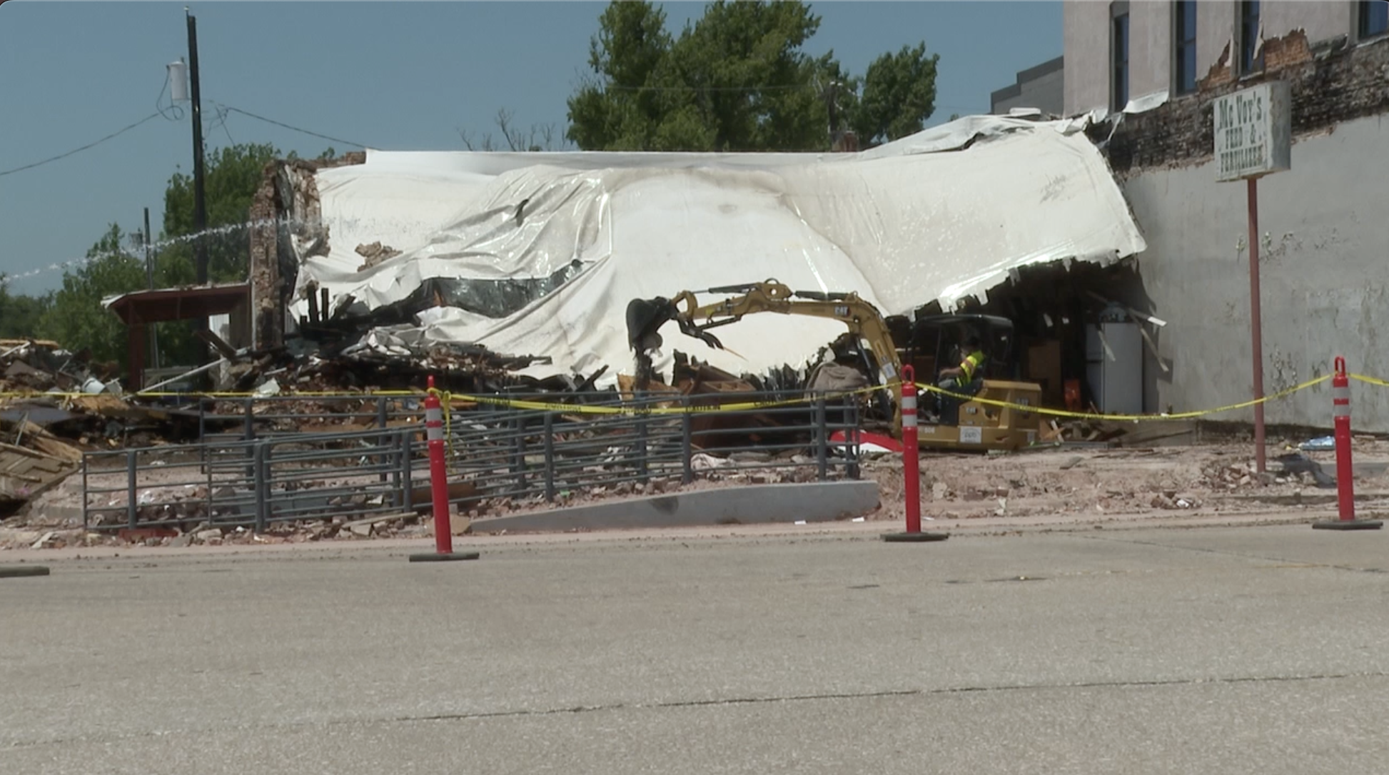 Construction crew continue demolition of historic collapsed building in Rockdale