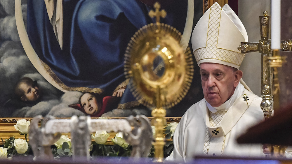 Pope Francis calls priests defying lockdown measures 'adolescents'