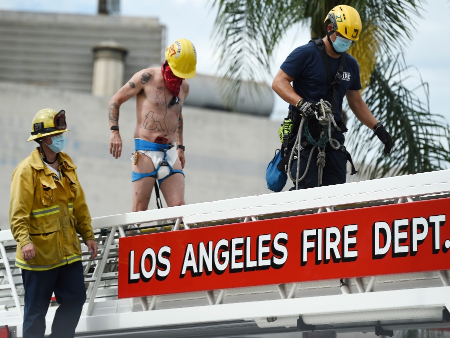 steve_o_hollywood_stunt_081320_ap.jpg