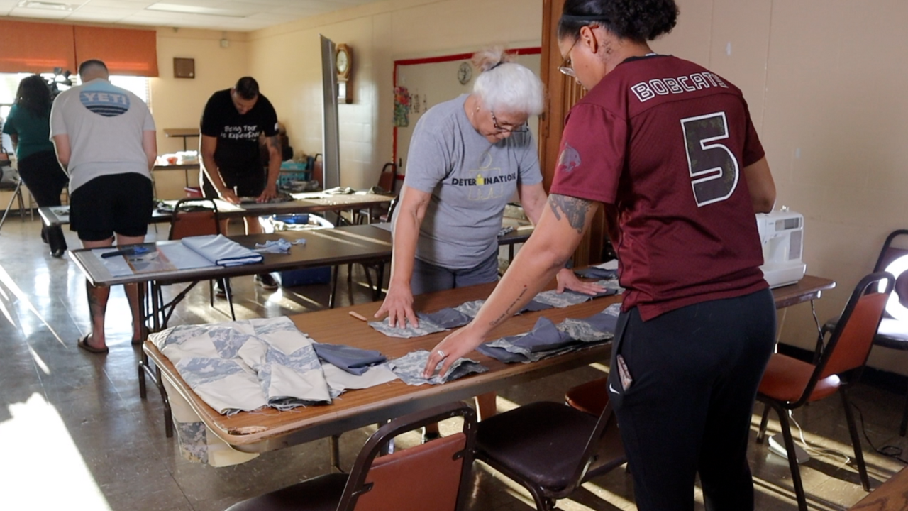 blankets for foster kids.png