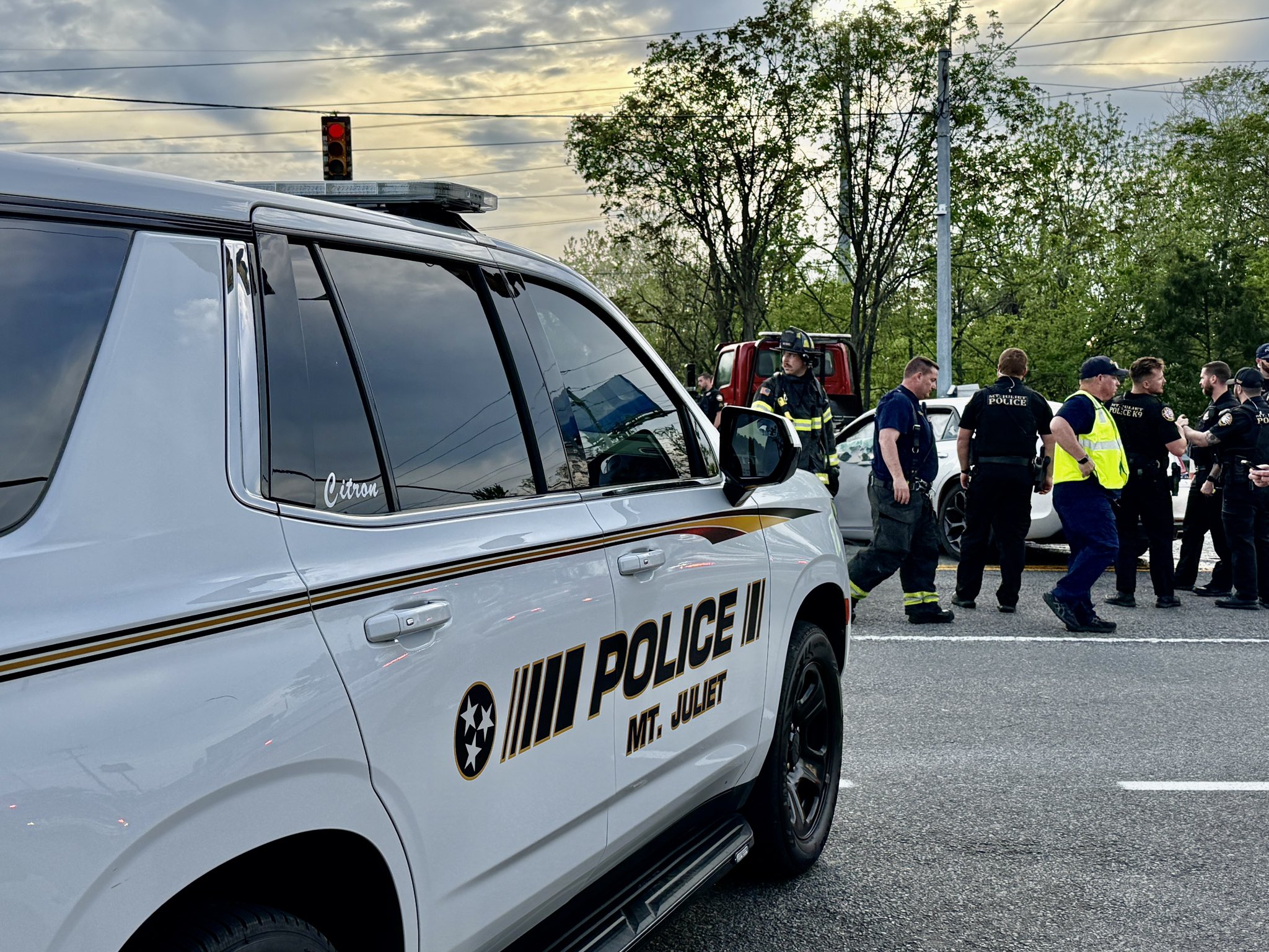 Carjacking suspect arrested after I-40 chase ends in crash