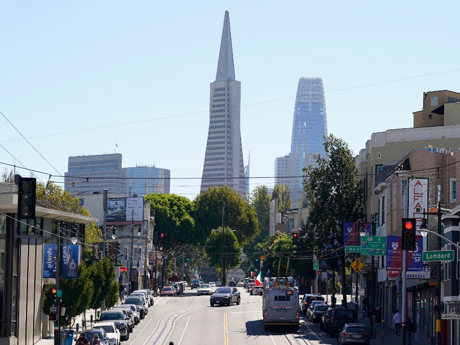 san_francisco_transamerica_pyramid_ap.jpg