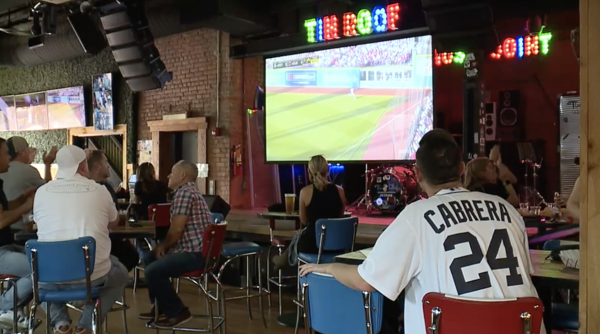 Tin Roof Bar Detoit, Tigers game