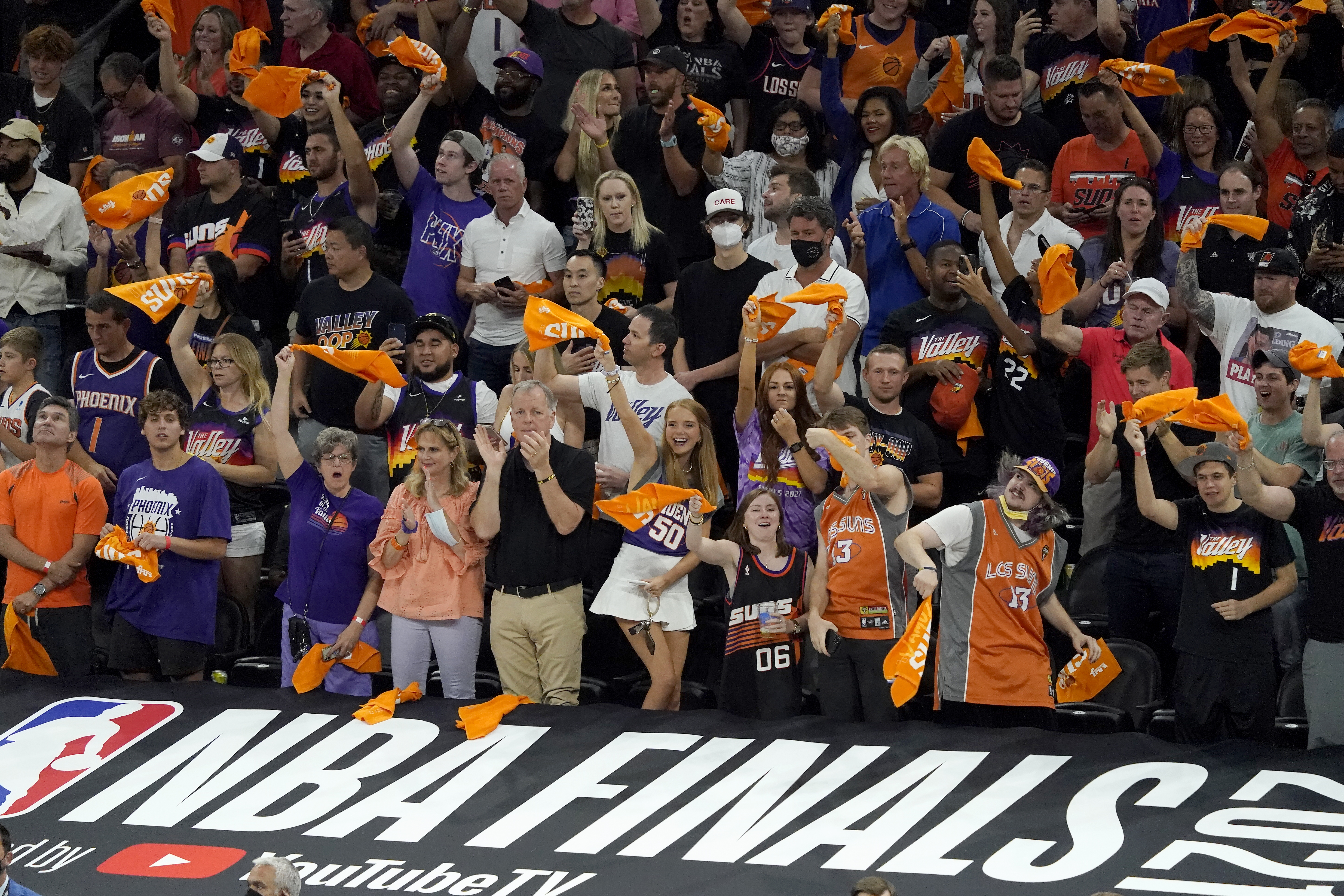 SUNS GAME RALLY
