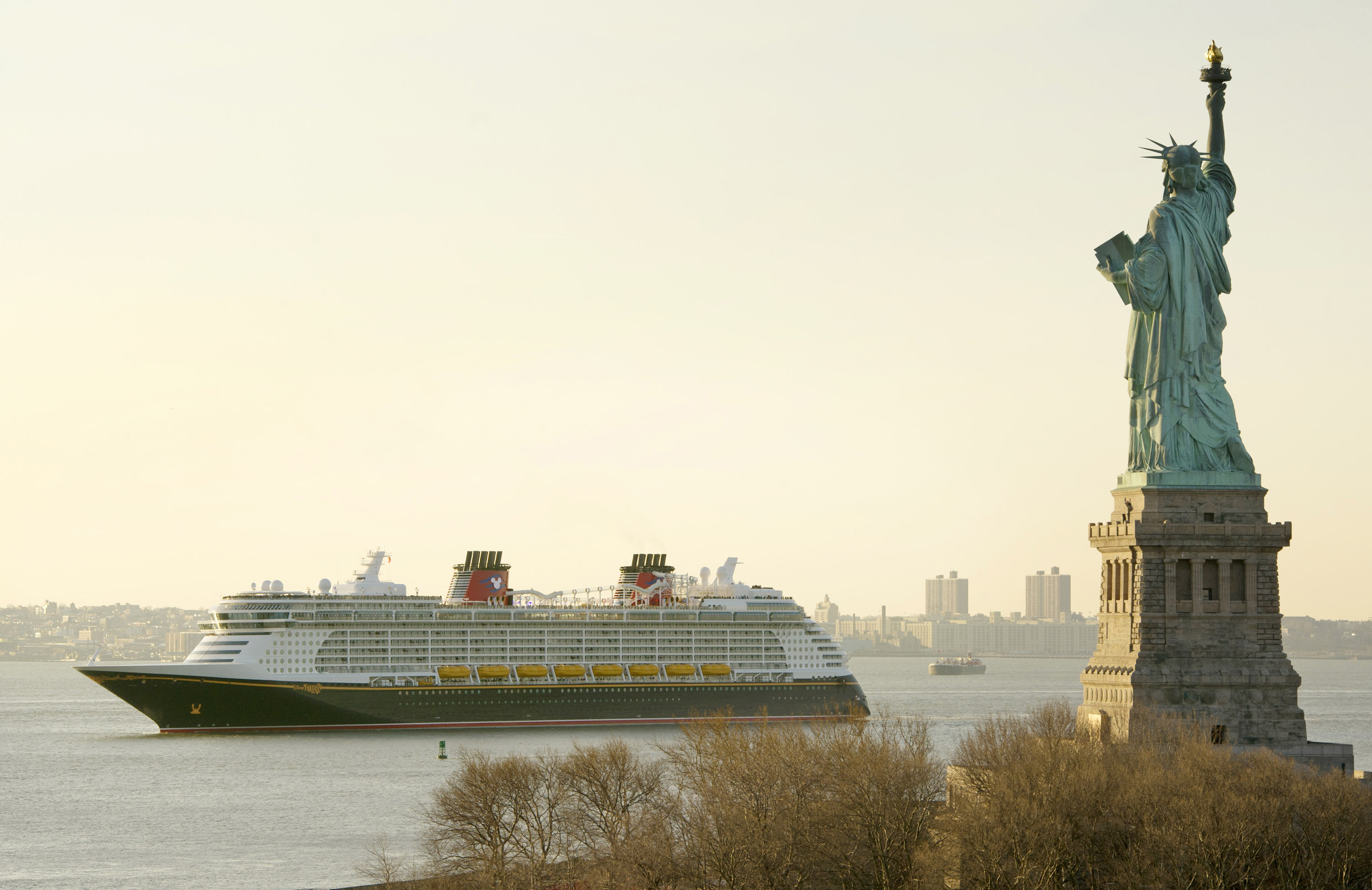 Disney Fantasy cruise ship passes Statue of Liberty in 2012