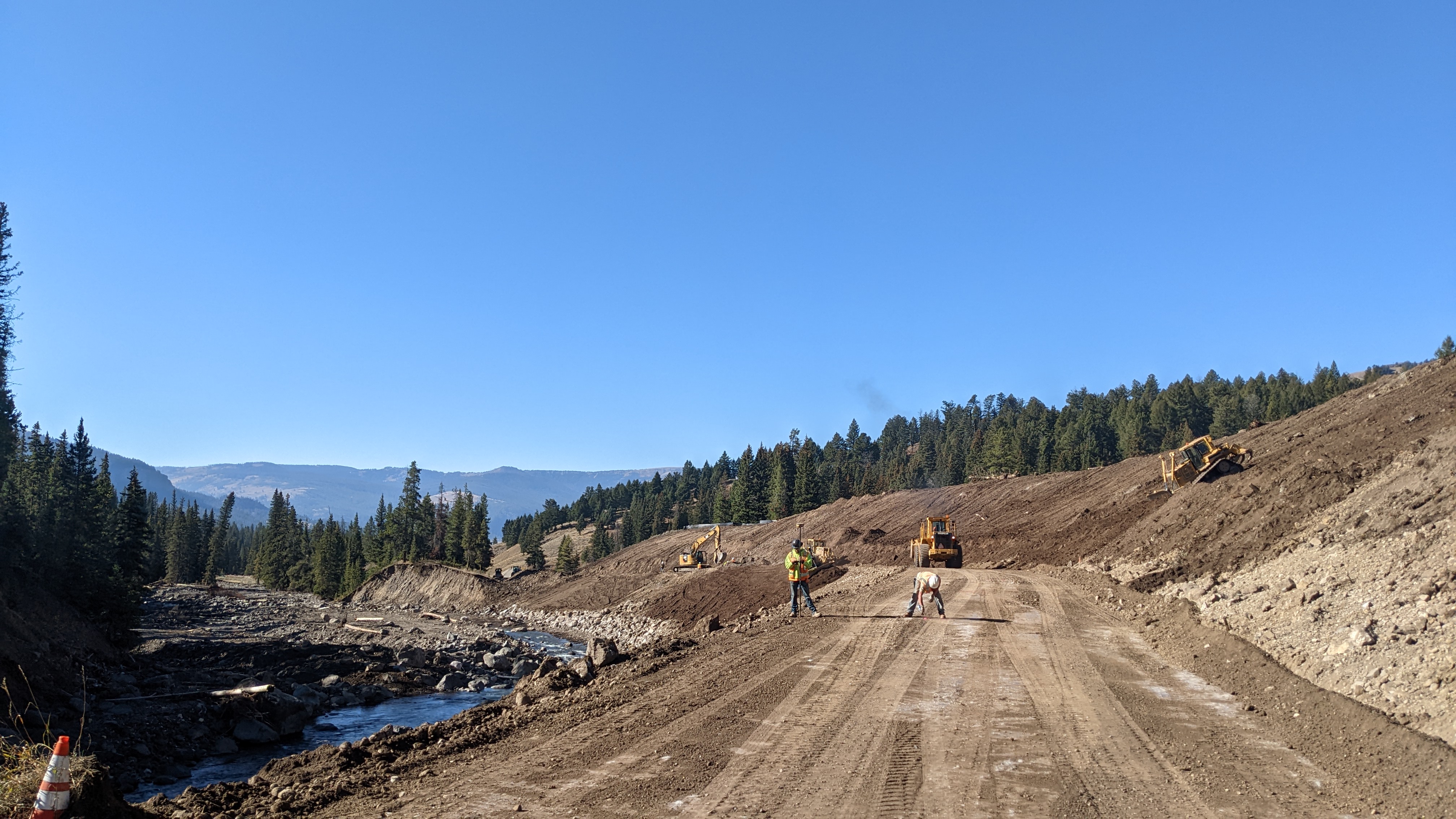 Northeast entrance of Yellowstone National Park reopens to vehicles Saturday - Vimarsana News