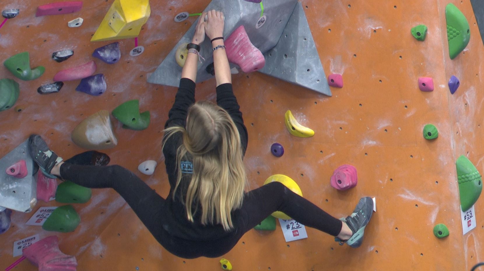 BOULDERING.JPG