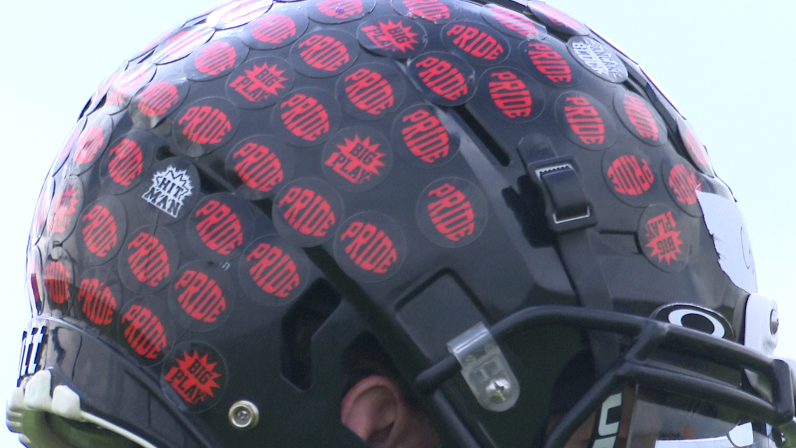 Centerville FB Helmet.png
