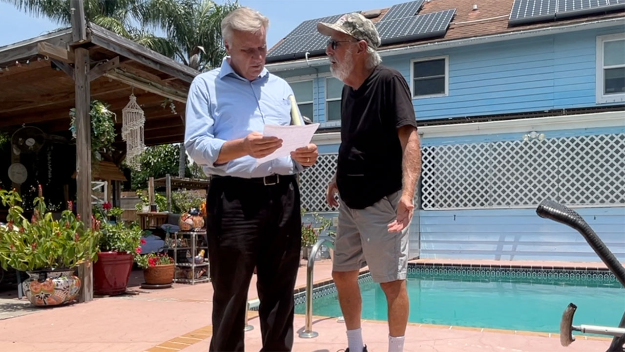 WPTV reporter Matt Sczesny speaks to Thomas Giachetti of Port St. Lucie about the cancellation of his home  insurance policy.
