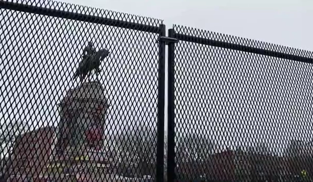 Lee Monument Fence.png