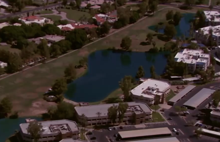 32nd street and camelback pond
