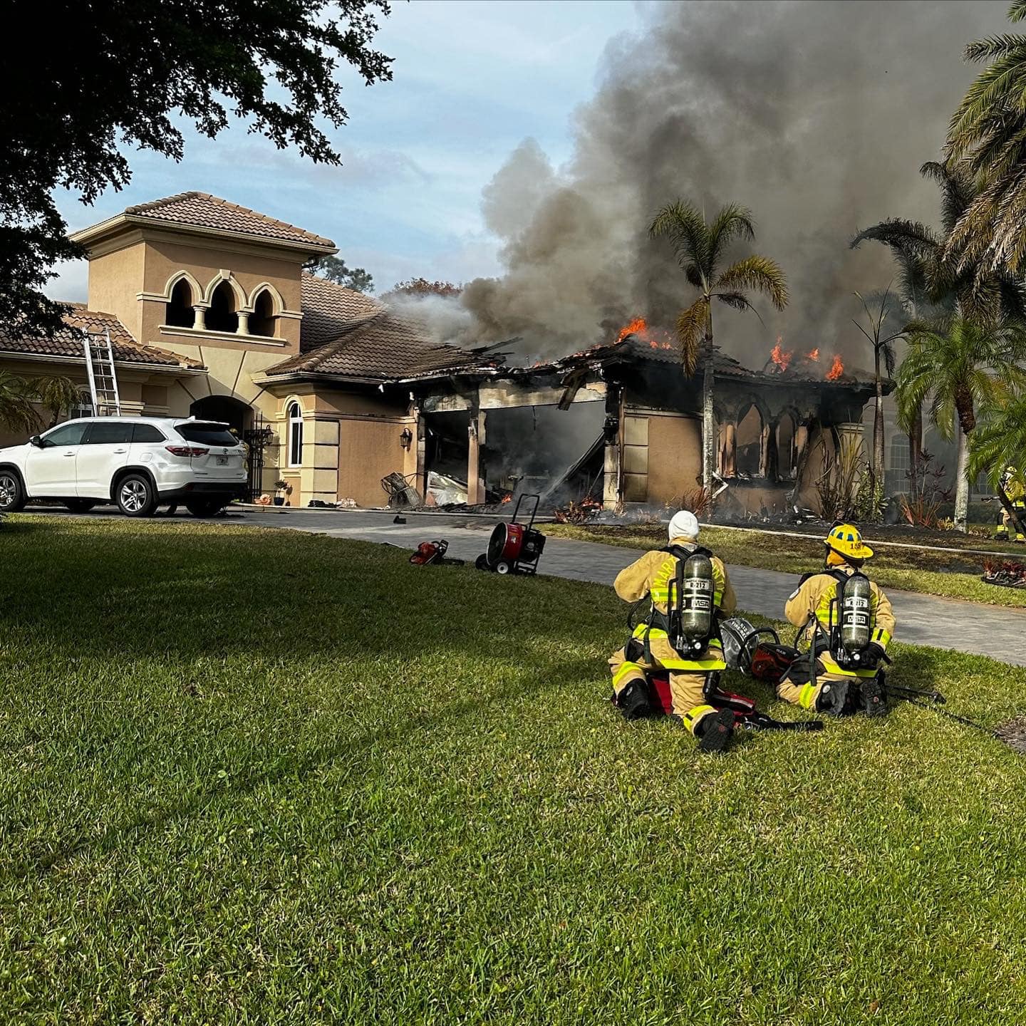 Palm City house fire 04072023.jpg