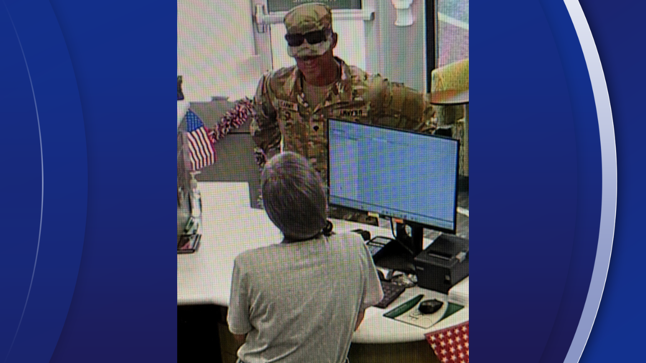 Sarasota back robbery suspect