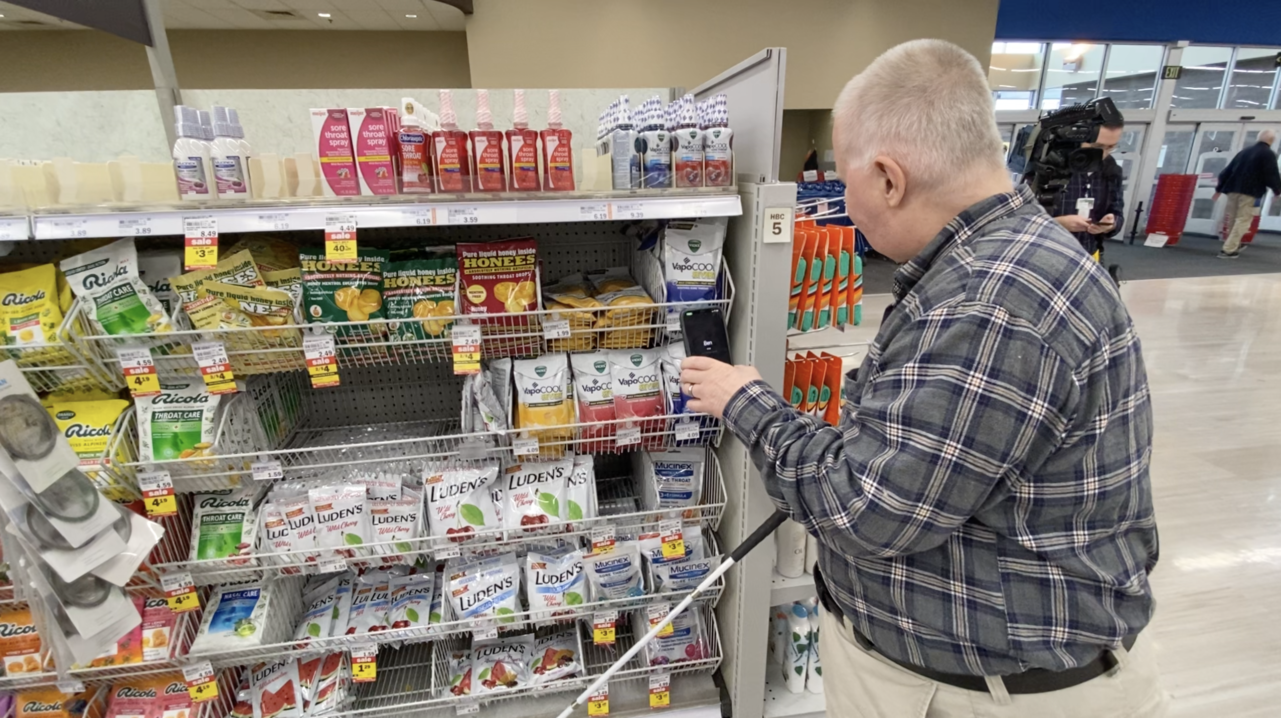 Aira app helps the visually impaired find items on store shelves