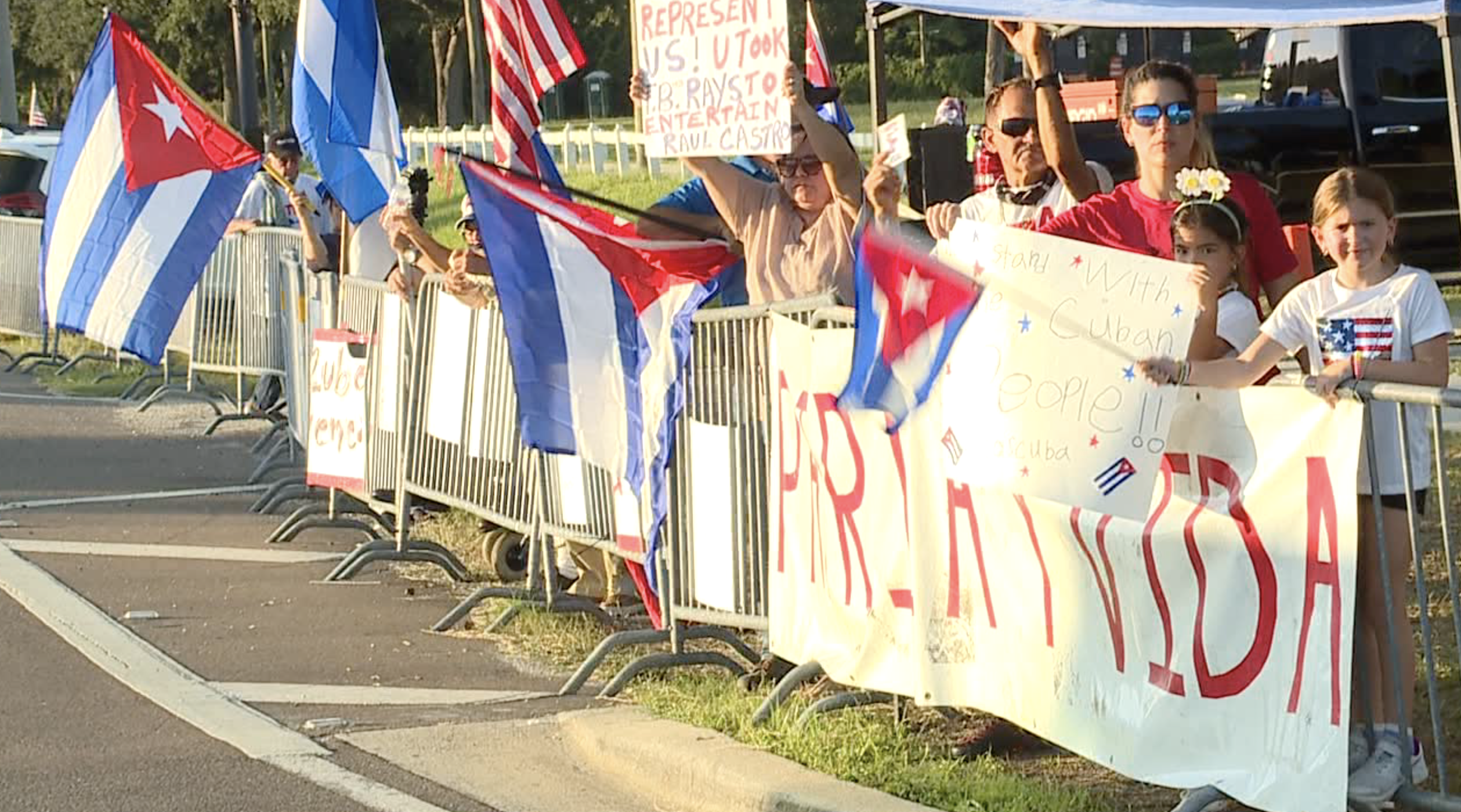 cuba-protests-castillo.png
