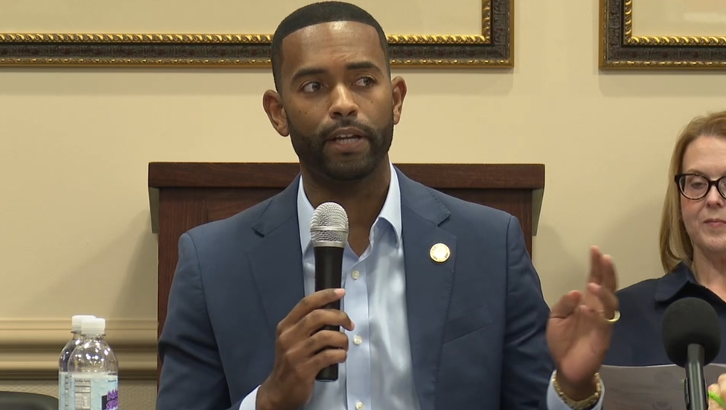 State Rep. Gallop Franklin (D-Tallahassee) speaks at health roundtable
