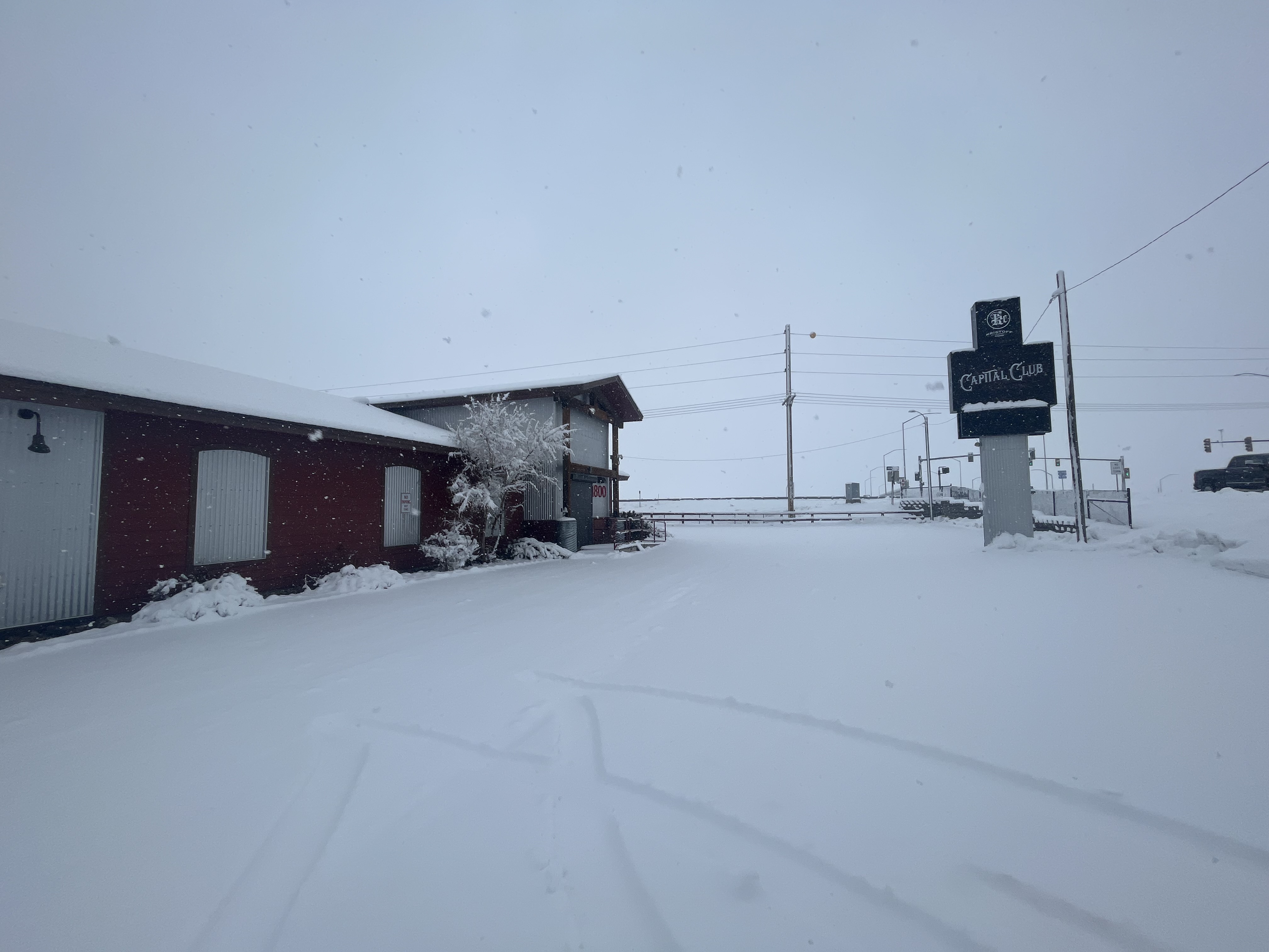 Capital Cigar Exterior 