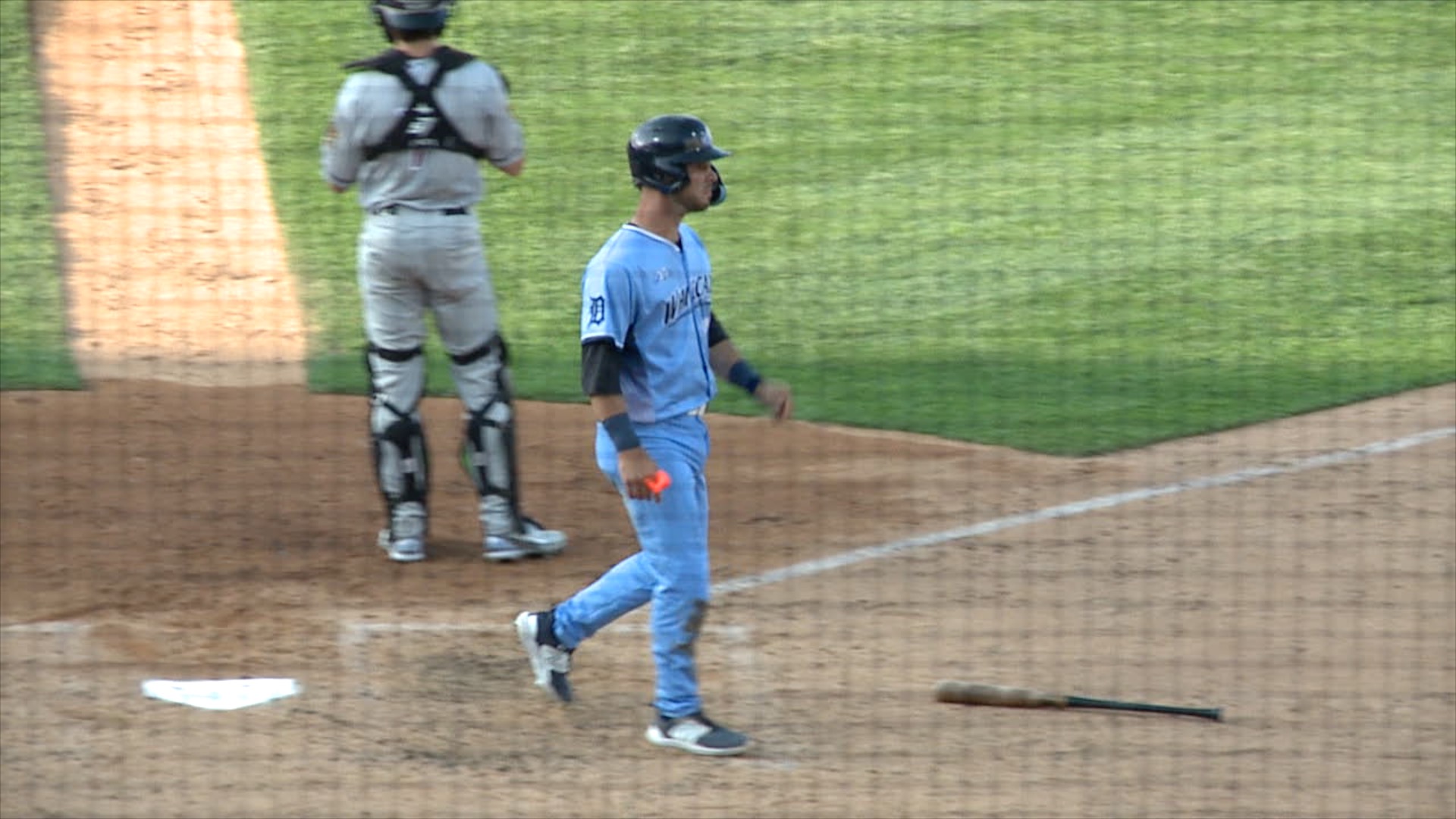 Whitecaps lost 6th straight