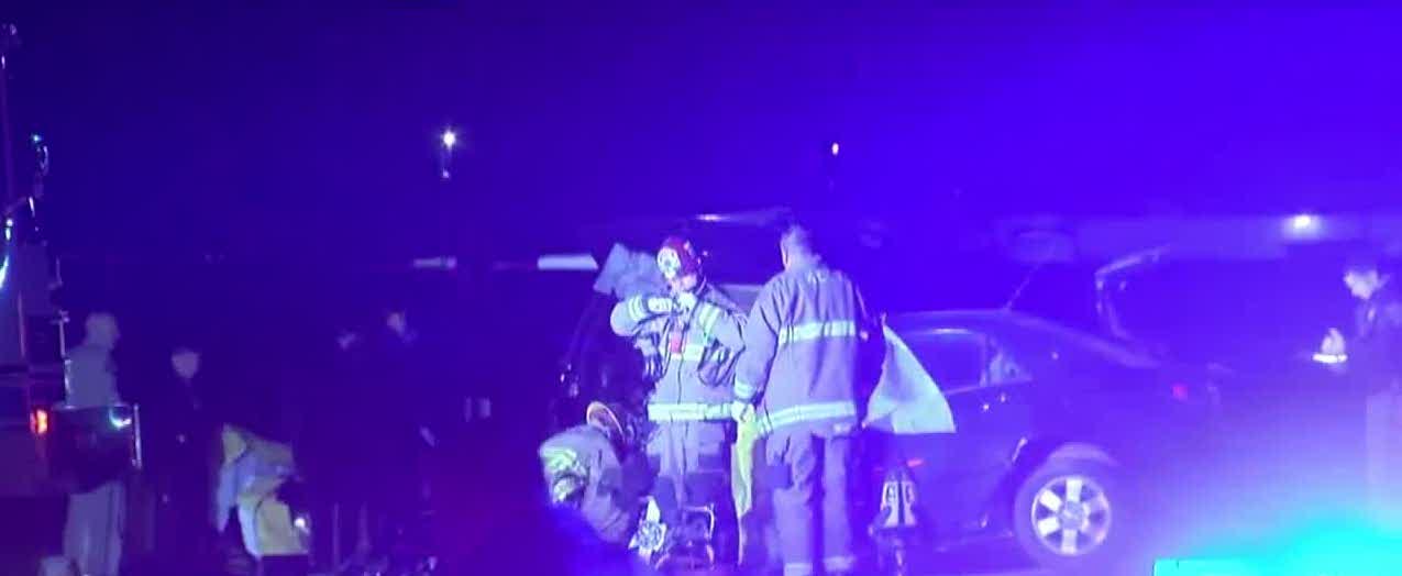 CHP: Three killed in crash on Weedpatch Highway in Southeast Bakersfield