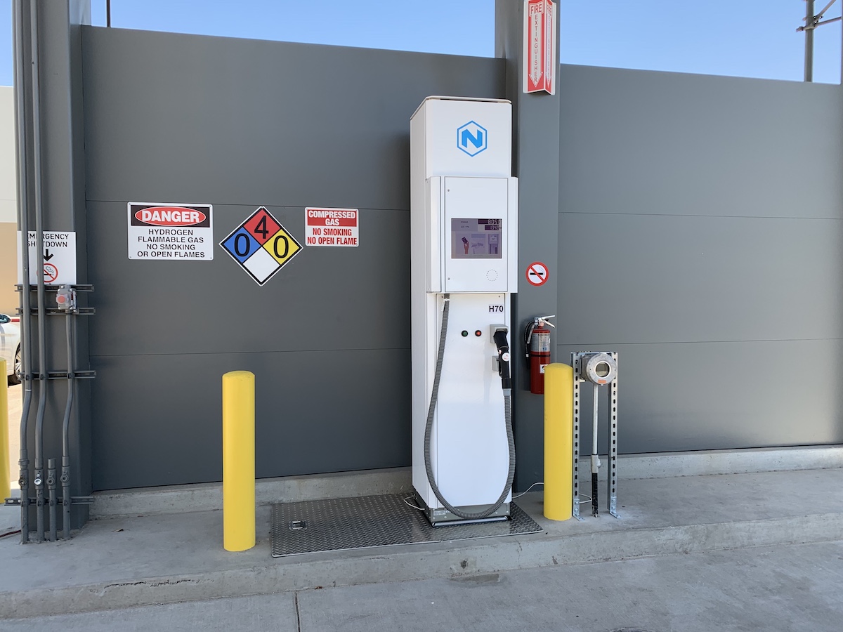 Hydrogen fueling station