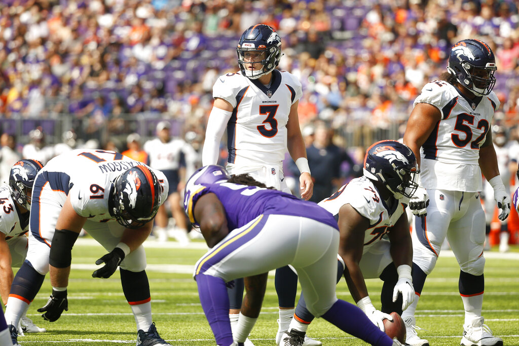 Broncos Vikings Football