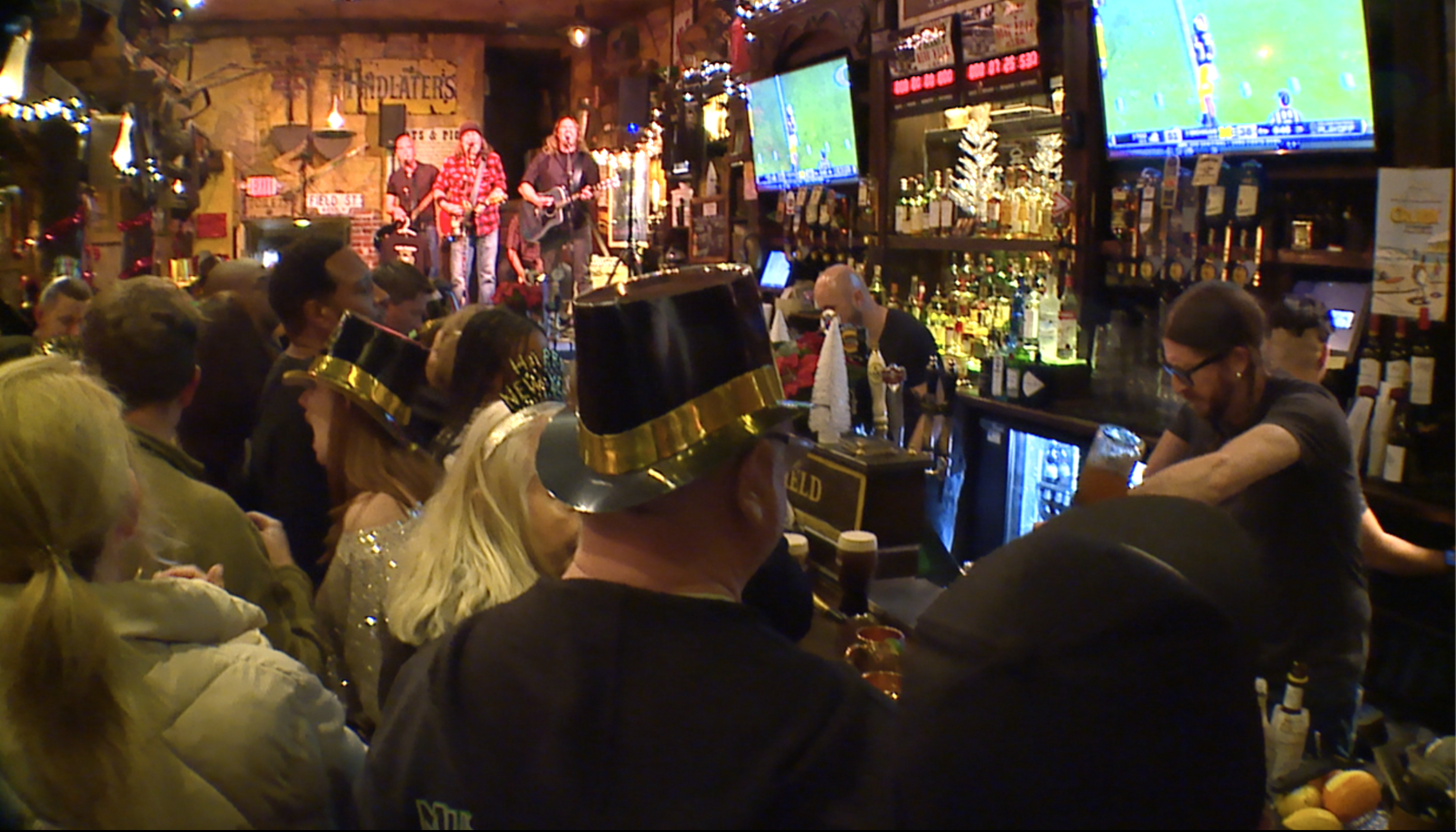 New Year's Eve celebrations in San Diego: "Dance in the rain"