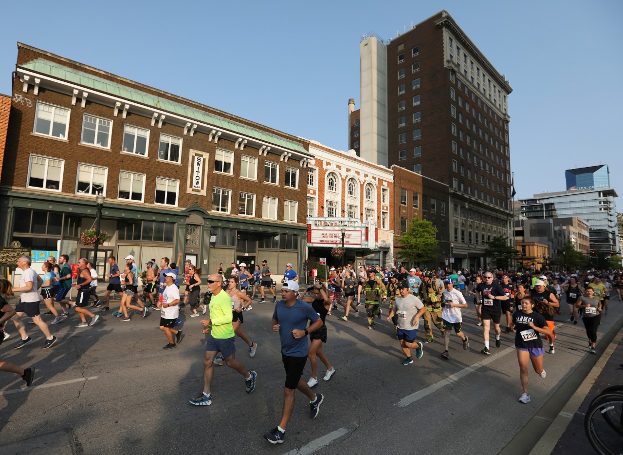 fun run bluegrass 10,000.jpg