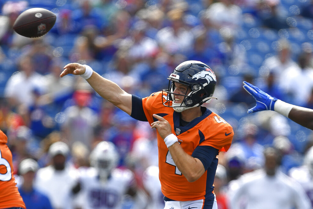 Broncos Bills Football