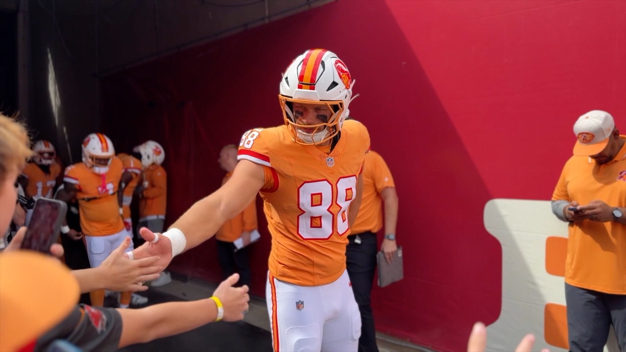 Bucs tight end Cade Otton stays hot while the team continues losing skid