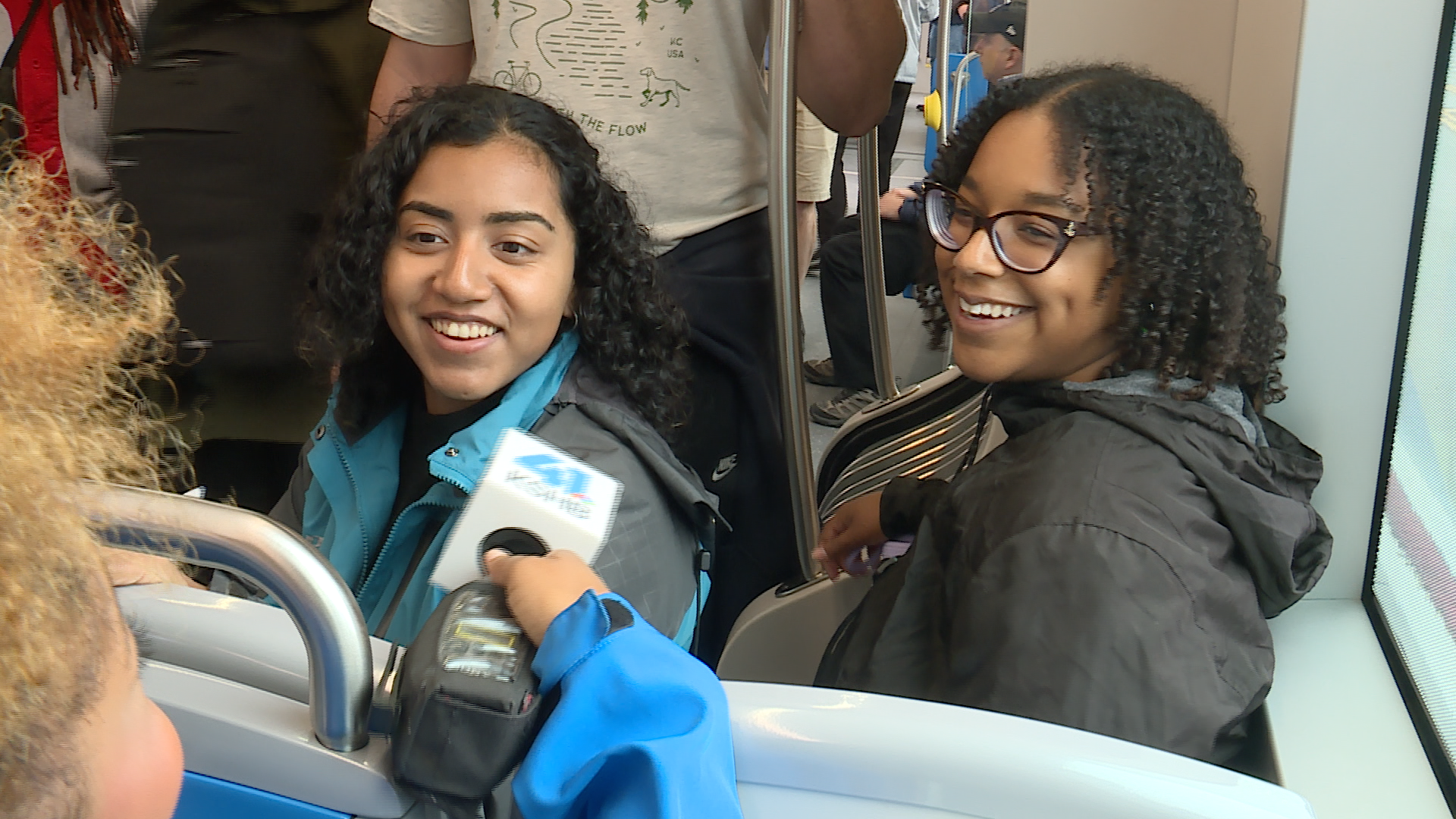 JAZMIN AND SARAH.png