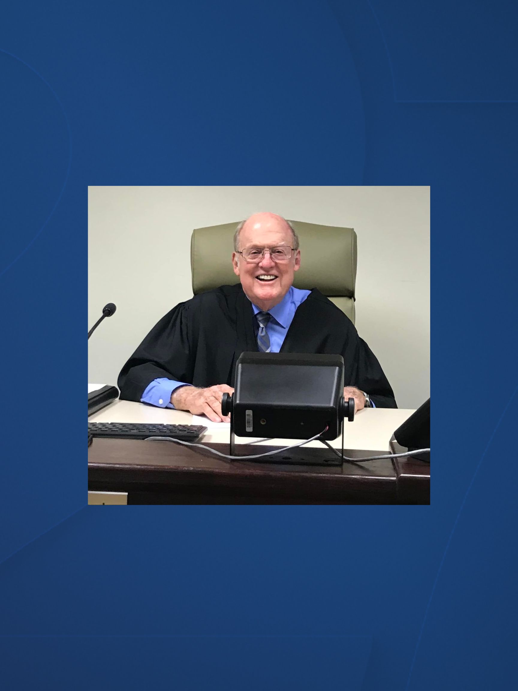 101422 judge stewart parsons photo.jpg